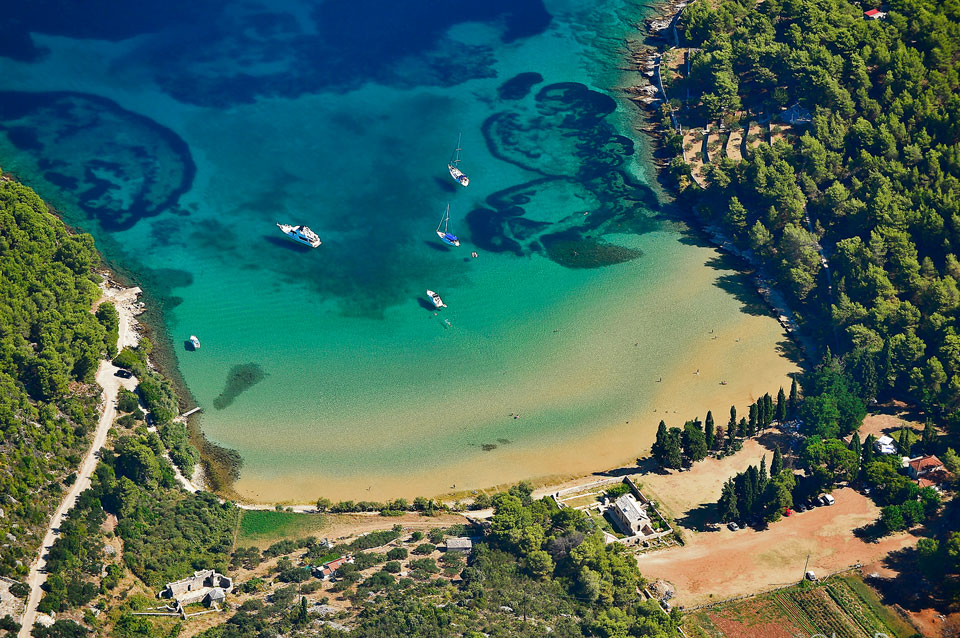 LOVREČINA BAY